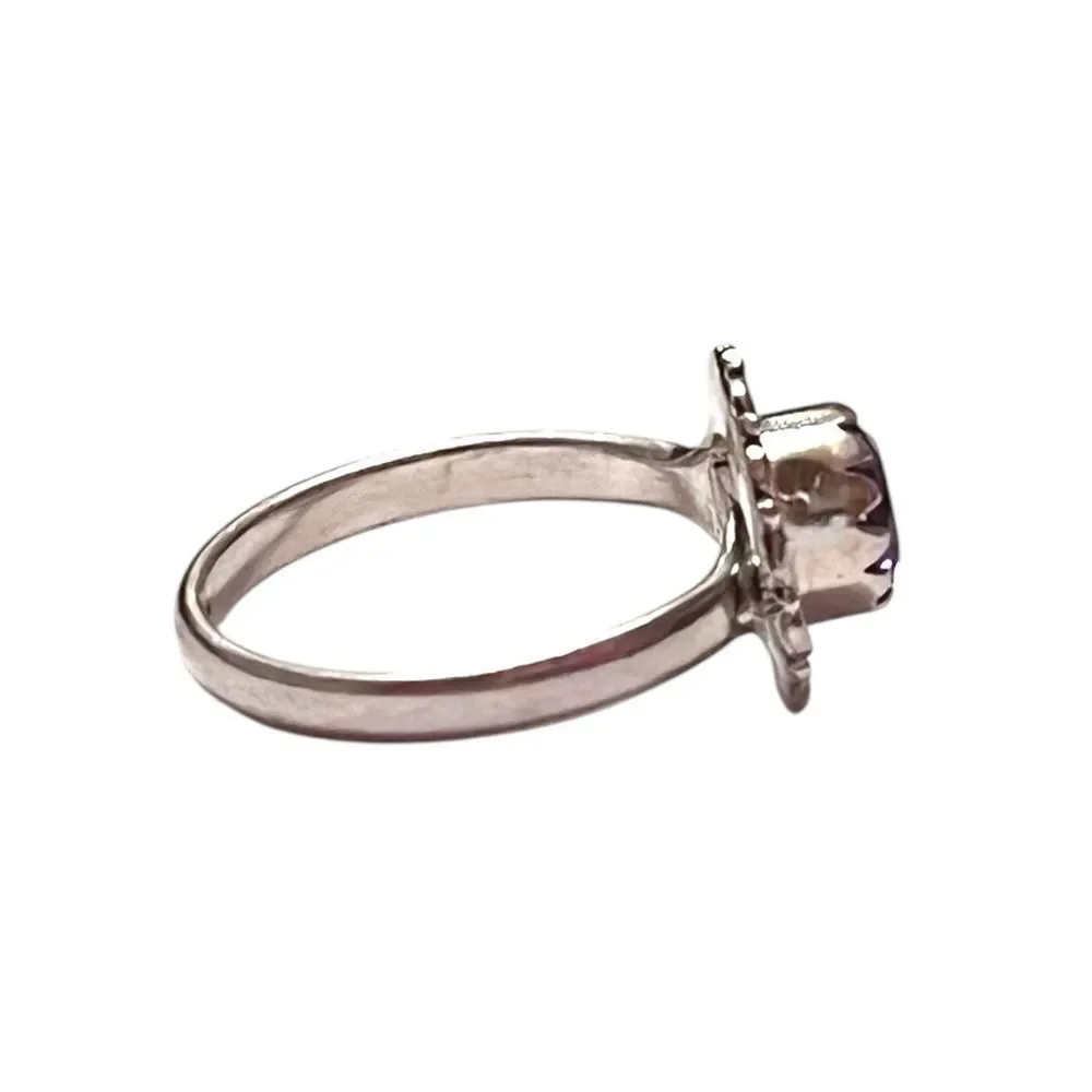 925 Sterling Silver this stunning